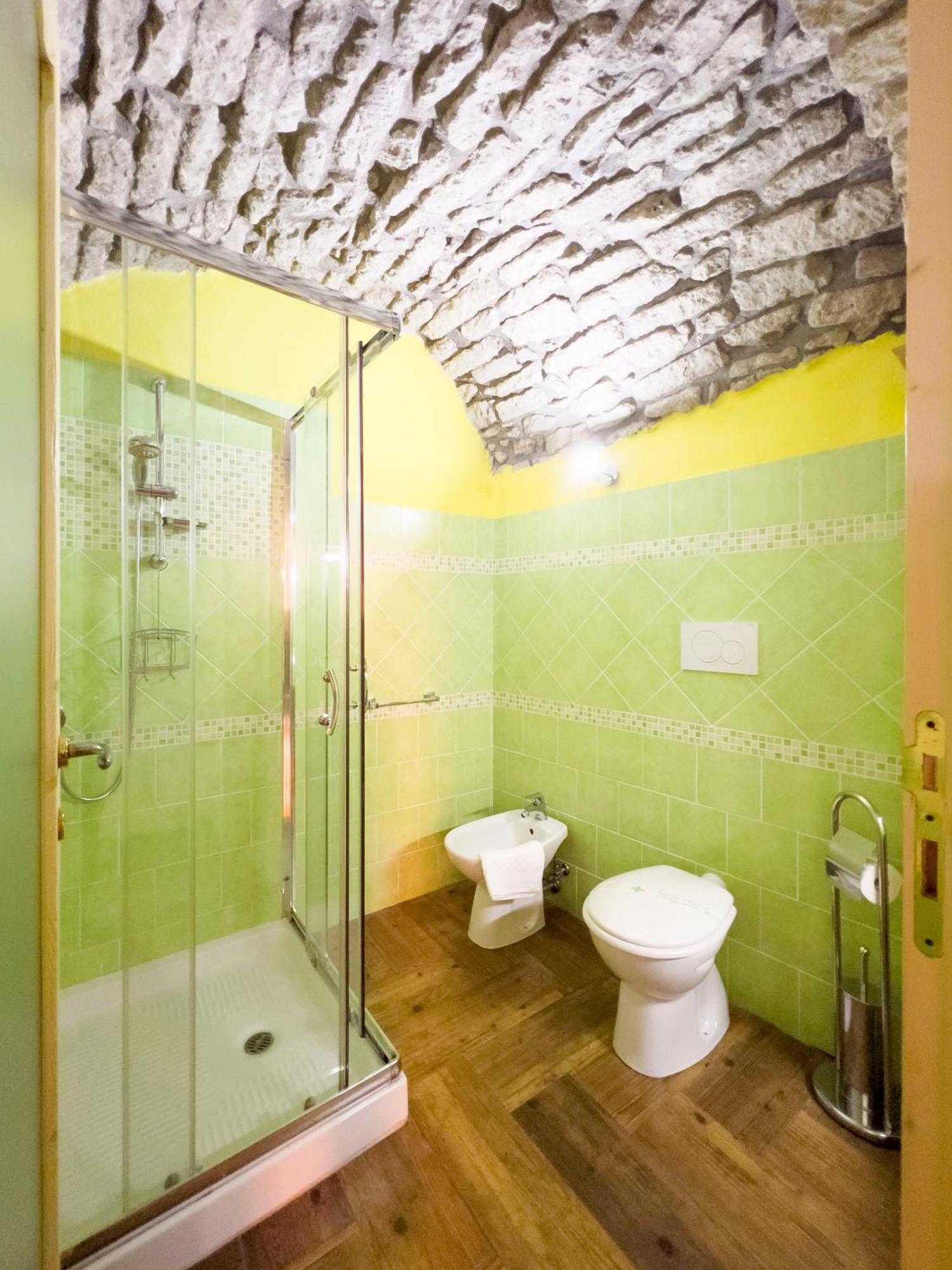 La Torre Del Pozzo Guest House 보사 외부 사진